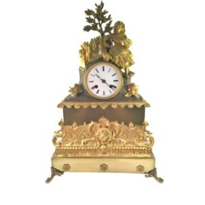 _ANTIK mechanische Empire Tischuhr mit Bauernmädchen, ca. 1810