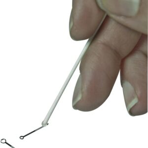 Reinigungsstäbchen haftend