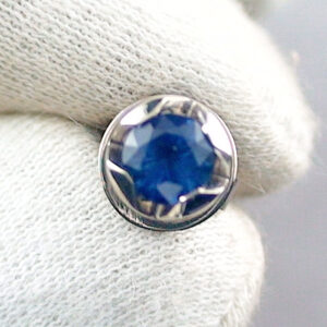 Single Ohrstecker mit Saphir 0,77 ct aus 18k Weißgold - AIG zertifiziert