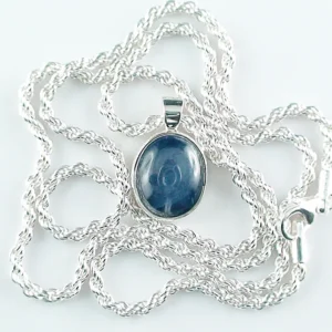 Blauer 5,96 ct. Sternsaphir Anhänger aus 935er Silber mit Silberkette