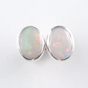 White Opal Ohrstecker 0,95 ct. + 0,84 ct. aus 935er Silber