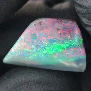 10,53 ct Boulder Opal, Multicolor Edelstein aus Australien, Natürlicher Opal in höchster Brillanz