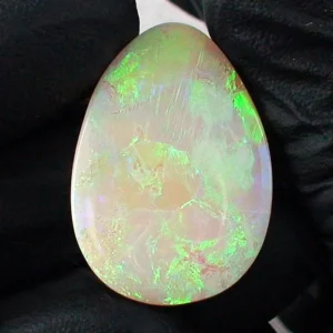 15,46 ct White Opal Multicolor Edelstein Lightning Ridge Australien