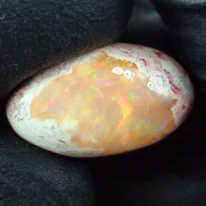 10,50 ct Feuer Opal, Multicolor Edelstein aus Mexiko