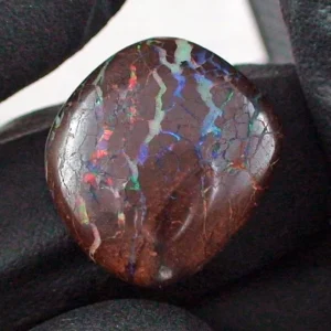 20,70 ct Boulder Matrix Opal 18,99 x 17,28 x 6,12 mm