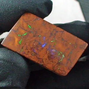 52,15 ct. Boulder Opal aus Australien – Opalstein gebohrt / gelocht