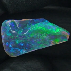 7,49 ct Black Crystal Opal Vollopal