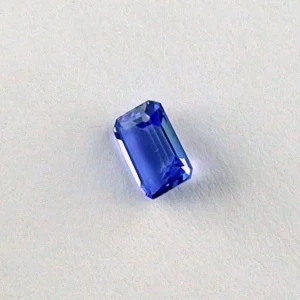 AAA Tansanit 0,71 ct Octagon multifacettiert Schmuckstein