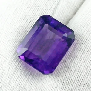 Violetter Amethyst 10,74 ct Octagon Cut