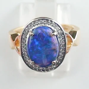 18k Gelbgold Opalring mit australischem Black Opal und Diamanten – Halo-Design mit 3,10 ct Lightning Ridge Opal