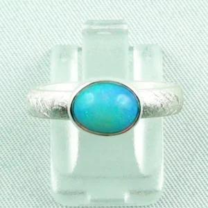 Opalring mit hellblauer Welo Opal 1,24 ct - massiver Opal Schmuck