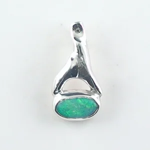 Massiver 935er Silberanhänger mit 0,58 ct. Semi Black Opal