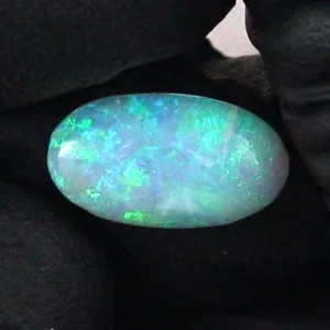 Black Crystal Opal 3,54 ct Blau Grün Türkiser Vollopal
