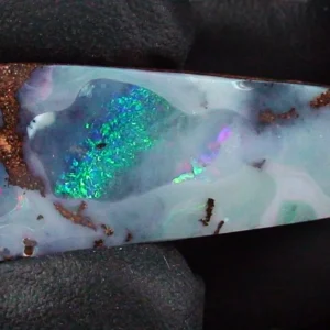 54,01 ct. Boulder Opal aus Australien – Opalstein gebohrt / gelocht
