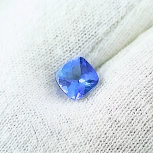 0,93 ct Tansanit Edelstein aus Tansania Afrika 6,05 x 6,03 x 3,50mm