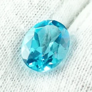 3,13 ct Blautopas Swiss Blue Oval Schliff Topas Edelstein