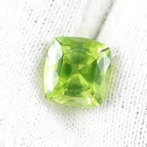 3,35 ct Peridot Chrysolith kissen schliff Schmuckstein