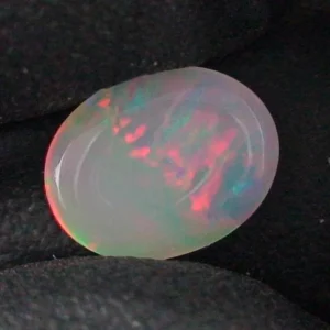0,98 ct White Opal Multicolor Edelstein Lightning Ridge Australien