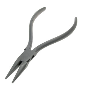 Flachspitzzange Flume blendfrei mattiert mit durchgestecktem Gewerbe.