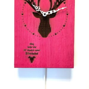 Altholz-Pendel-Wanduhr made in Germany Hirsch pink