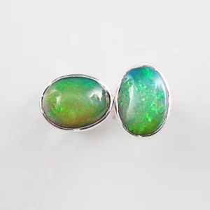Welo Opal Ohrstecker 0,84 ct. + 0,83 ct. aus 925er Sterling Silber