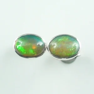 Welo Opal Ohrstecker 0,88 ct. + 0,86 ct. aus 925er Sterling Silber
