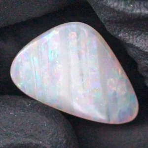 3,81 ct White Opal Multicolor - Olympic Fields Australien