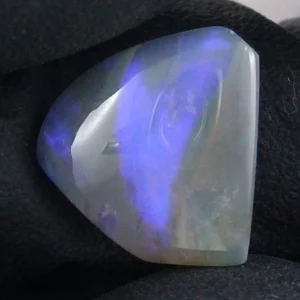 Black Crystal Opal 6,86 ct Lightning Ridge Vollopal
