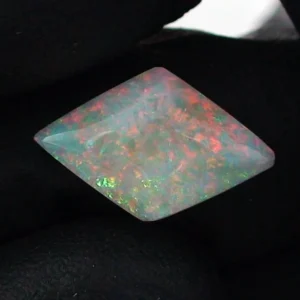 2,55 ct White Opal Multicolor Edelstein Lightning Ridge Australien
