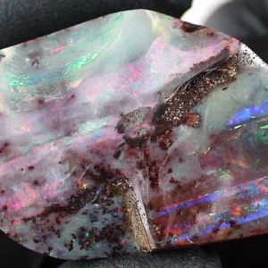 106,05 ct. Boulder Opal aus Australien – Opalstein gebohrt / gelocht