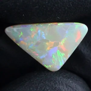 3,12 ct White Opal Multicolor Edelstein Lightning Ridge Australien