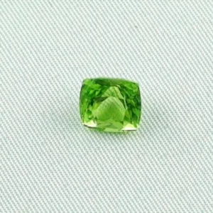 3,02 ct Peridot Chrysolith Kissenschliff Ringstein Edelstein