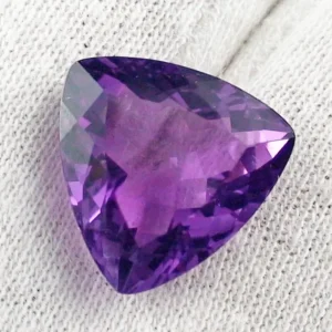 Violetter Amethyst 9,04 ct Triangle Cut