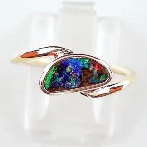 14k Goldring mit 0,79 ct. Boulder Opal - Gelbgold Ringschiene und Palladium Weißgold Fassung