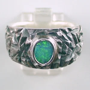 0,89 ct Semi Black Opal massiver Herrenring aus 935er Silber - Lightning Ridge Australien