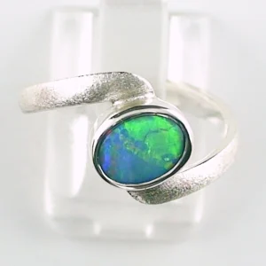 Opalring aus 935er Sterling Silber mit einem 0,56 ct. Crystal Opal