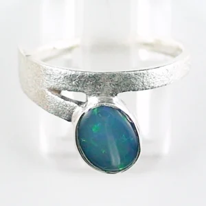 935er Opal Ring mit 0,68 ct. Grün Blauer Crystal Opal