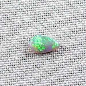 Lightning Ridge Black Crystal Opal 0,90 ct Grüner Multicolor Vollopal