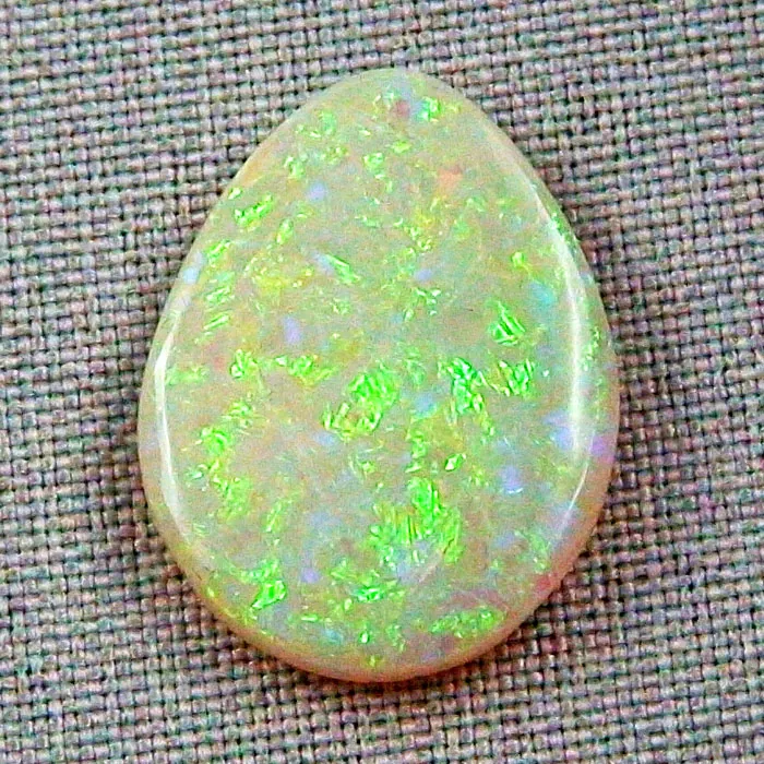 17,60 ct White Opal Multicolor Coober Pedy Whiteopal