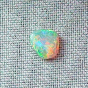 1,53 ct multicolor Black Crystal Opal aus Lightning Ridge