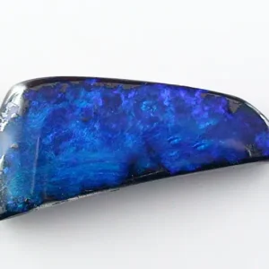Blauer 12,76 ct Boulder Opal intensives blau türkis mit emerald grün