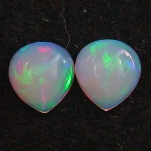 Welo Opal Pärchen 1,49 u. 1,55 ct Multicolor Milchopale Opale