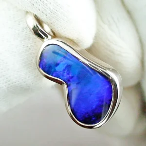18 K Palladium Weißgold Anhänger mit 3,62 ct. Black Opal in der Farbe Blau Türkis