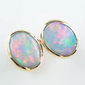 750er Gelbgold Ohrstecker mit GEM Class White Opalen aus Australien – 2,08 ct Multicolor Farbenspiel