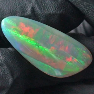 Black Crystal Opal 12,52 ct Multicolor Vollopal