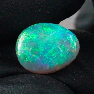 4,67 ct Black Crystal Opal Vollopal