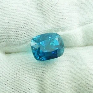 natürlich blauer Zirkon 8,60 ct im Kissenschliff, Edelstein
