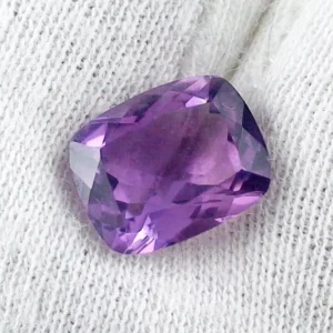 Violetter Amethyst 3,54 ct Cushion Cut