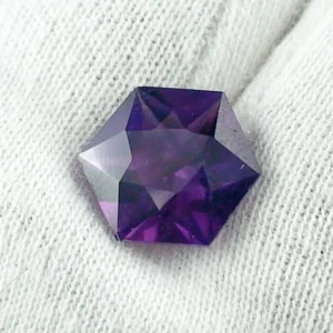 Violetter Amethyst 4,09 ct Octagon Star Cut