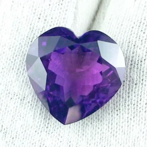 10,77 ct. AAA Amethyst im Herzschliff